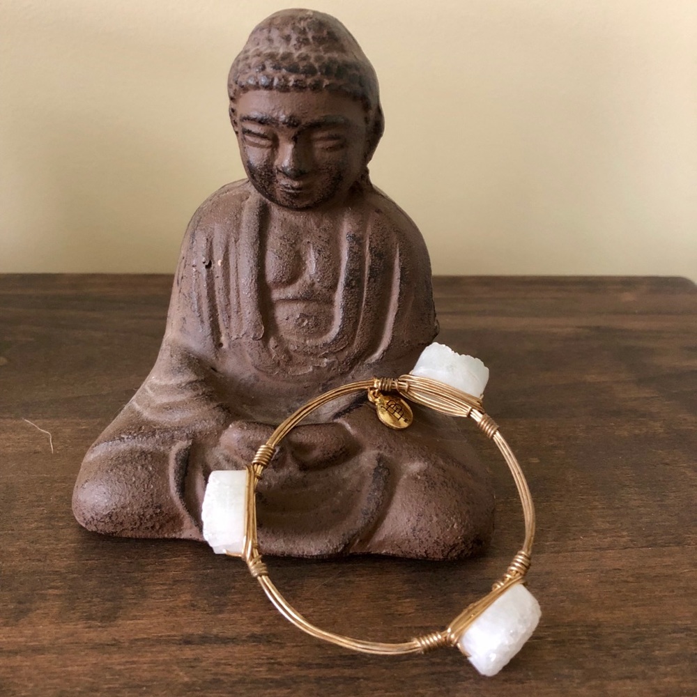 BOURBON AND BOWTIES Gold Wire Agate Bracelet - Picture 4 of 7